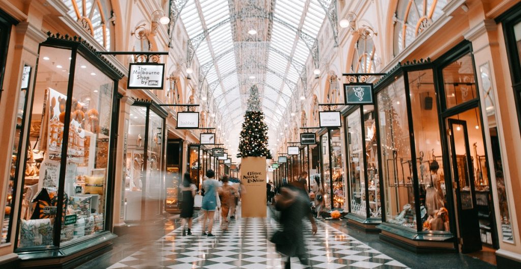 Key Personal Safety and Security Tips for the Holiday Season